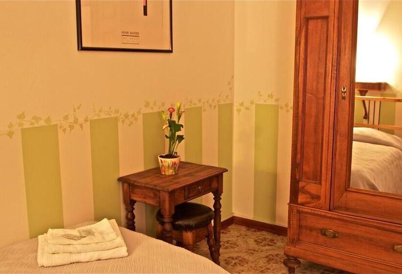 اتاق استاندارد با سرویس بهداشتی مشترک, Affittacamere La Casa Di Elide