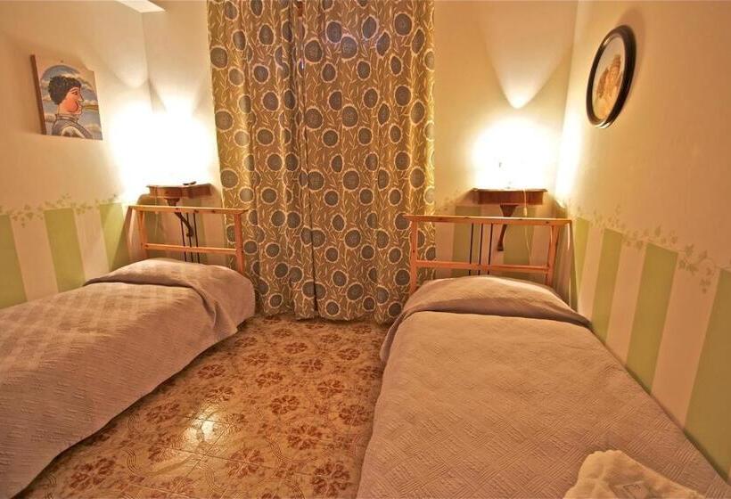 اتاق استاندارد با سرویس بهداشتی مشترک, Affittacamere La Casa Di Elide