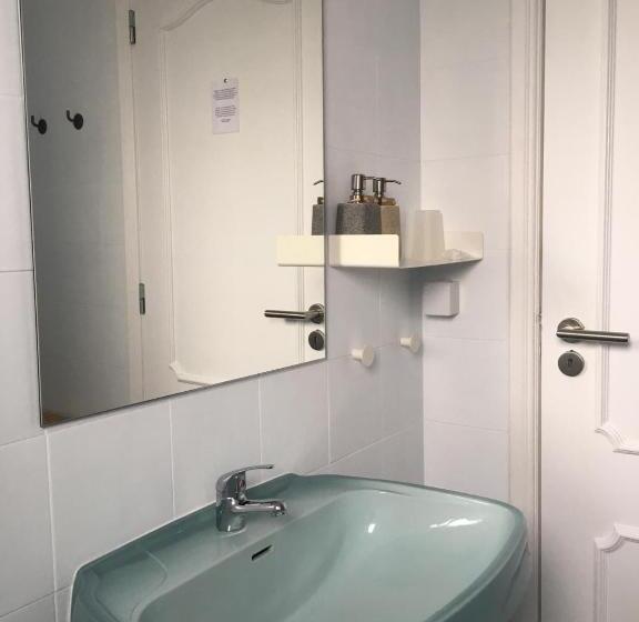 Номер Стандарт Боковой Вид на Море, Homemoel Local Accomodation Al