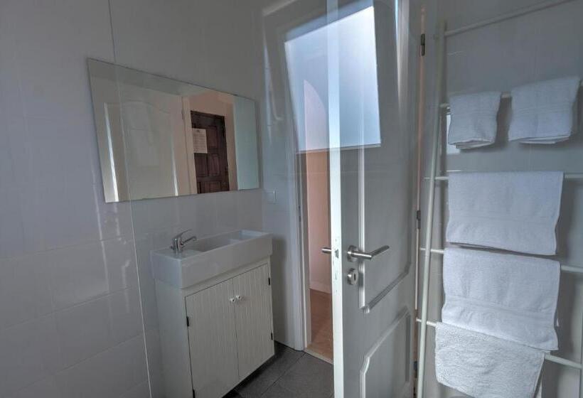Номер Стандарт Вид на Море с Балконом, Homemoel Local Accomodation Al