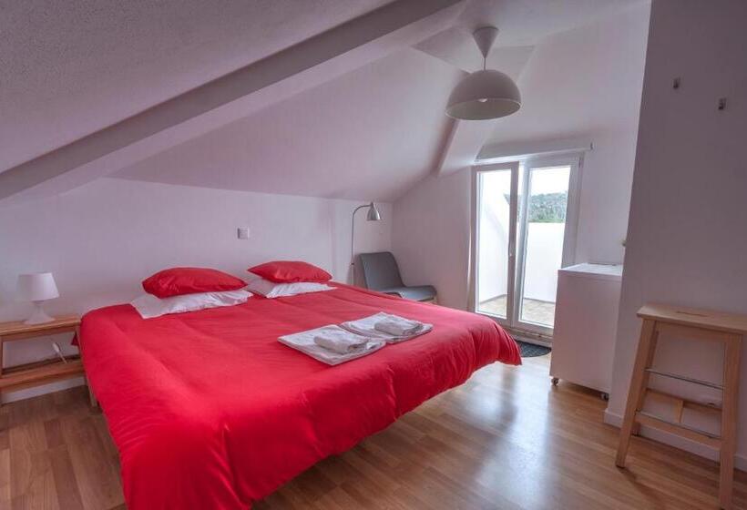 Семейный Номер Вид на Море, Homemoel Local Accomodation Al