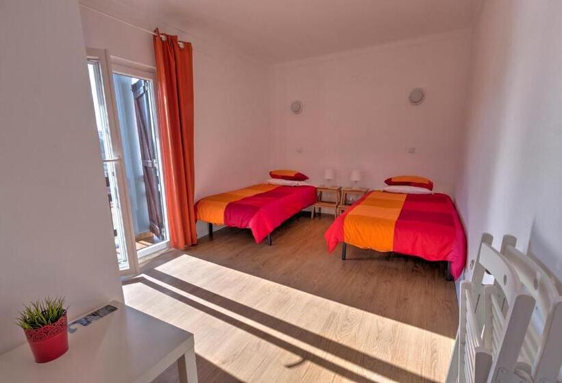 Номер Стандарт Вид на Море с Балконом, Homemoel Local Accomodation Al