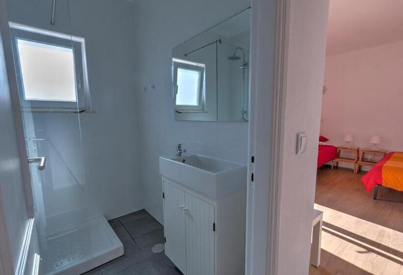 Номер Стандарт Вид на Море с Балконом, Homemoel Local Accomodation Al