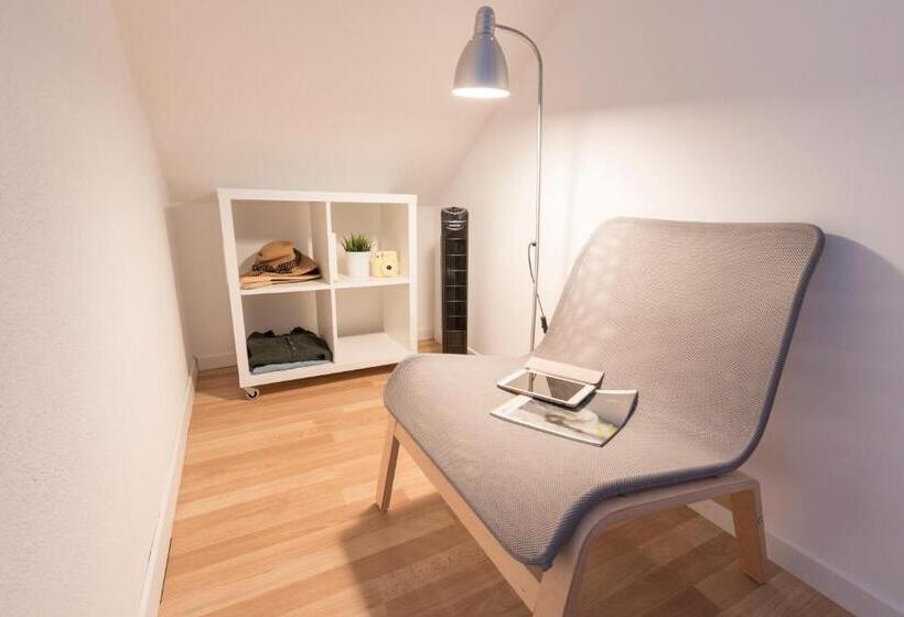 Семейный Номер Вид на Море, Homemoel Local Accomodation Al