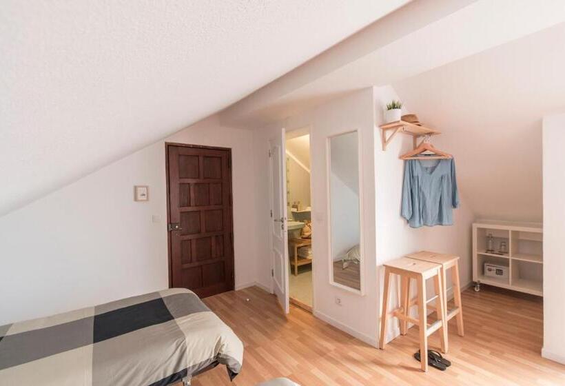Семейный Номер Вид на Море, Homemoel Local Accomodation Al