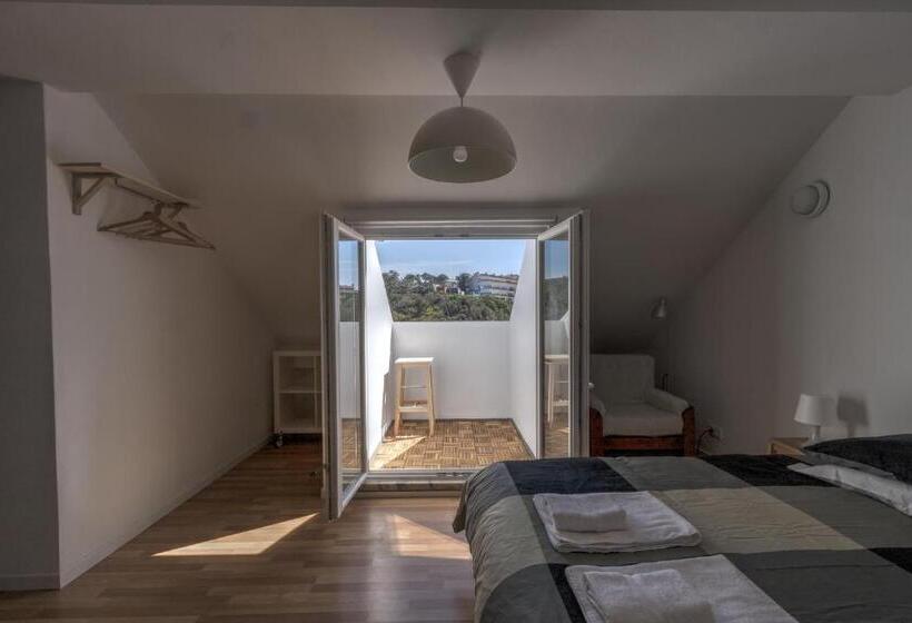 Семейный Номер Вид на Море, Homemoel Local Accomodation Al