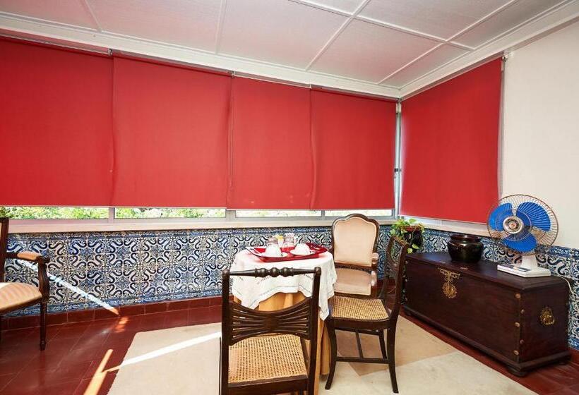 اتاق لوکس, Santa Maria Casa Nostra