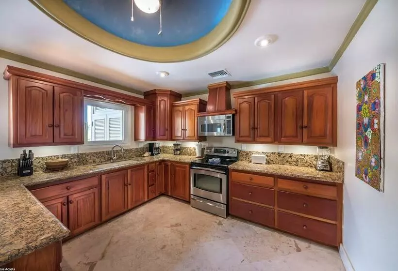ویلای 3 خوابه, Belizean Cove Estates