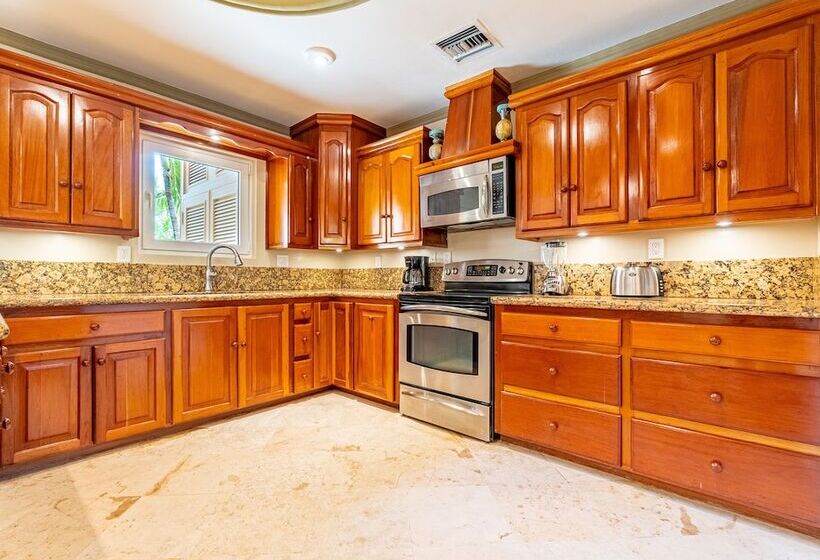 וילה בת 3 חדרי שינה, Belizean Cove Estates