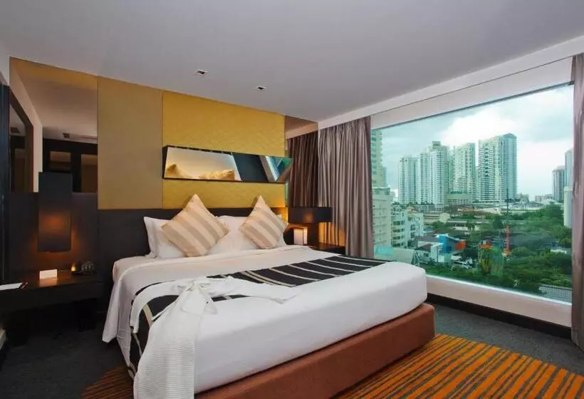 キングサイズベッドのエクゼクティブ, Golden Tulip Mandison Suites