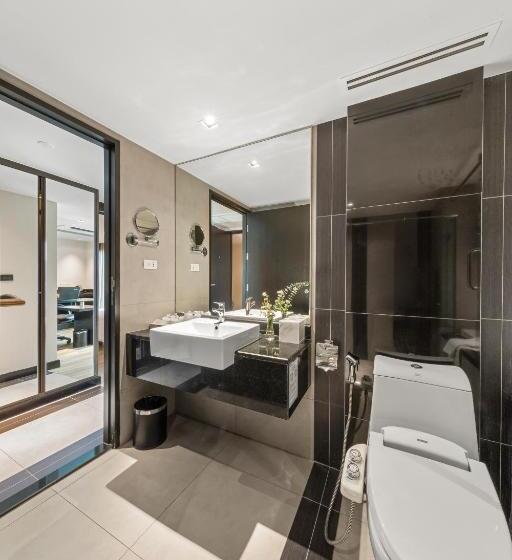 スイート(家族用), Golden Tulip Mandison Suites