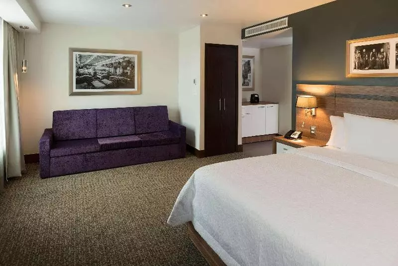 スタンダードルーム, Holiday Inn Express   Indianapolis   Southeast, An Ihg