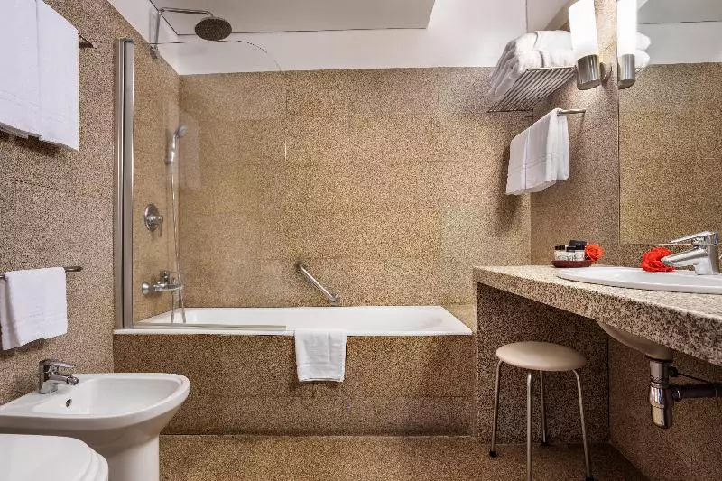 身障者適用スタンダードルーム, Holiday Inn Express   Indianapolis   Southeast, An Ihg