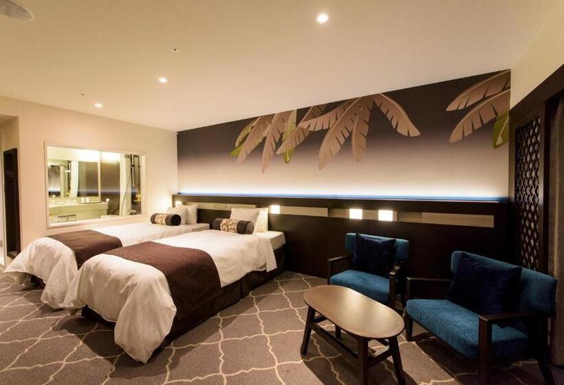 חדר דלוקס לשלושה, Kanehide Kise Beach Palace