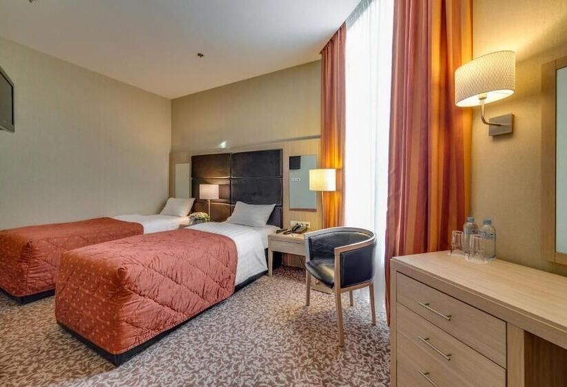 장애인을 위한 스탠다드 룸, New Peterhof