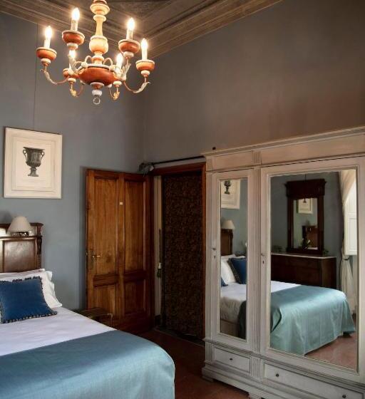 اتاق استاندارد چهار تخته, Palazzo Guadagni