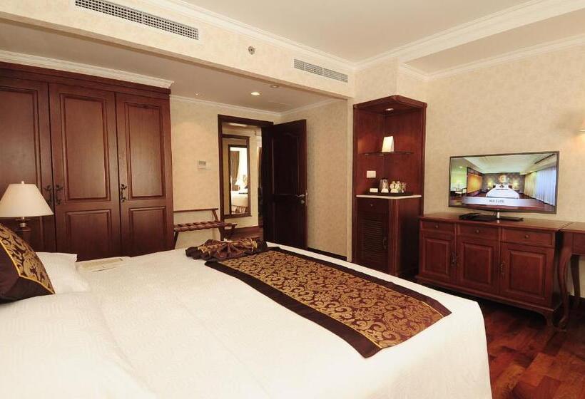 اتاق پرمیوم, Rex