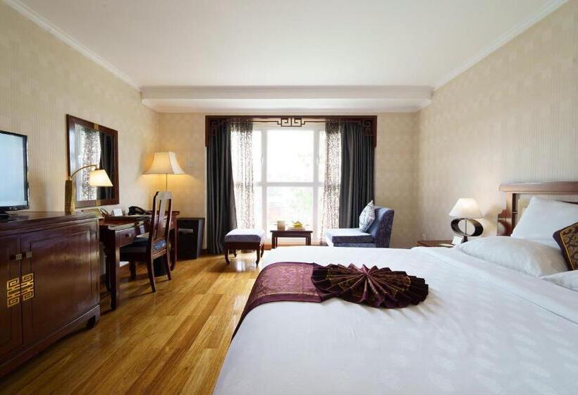 اتاق اجرایی, Rex