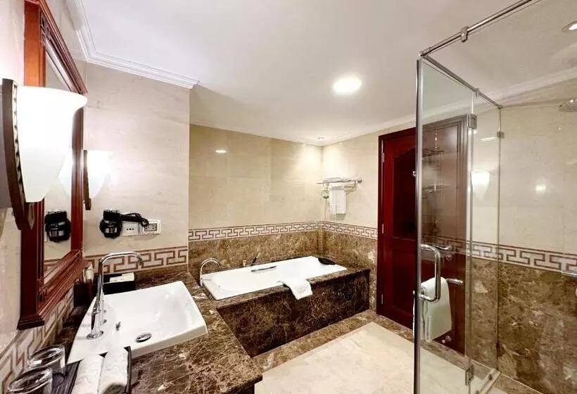 اتاق استاندارد, Rex