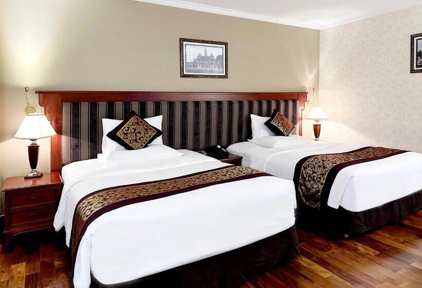 اتاق استاندارد, Rex