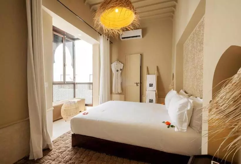 اتاق استاندارد با بالکن, Riad Zi