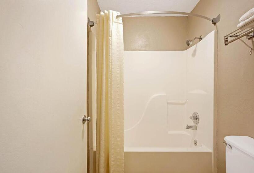 غرفة قياسية سرير كينج, Super 8 By Wyndham Oklahoma/frontier City