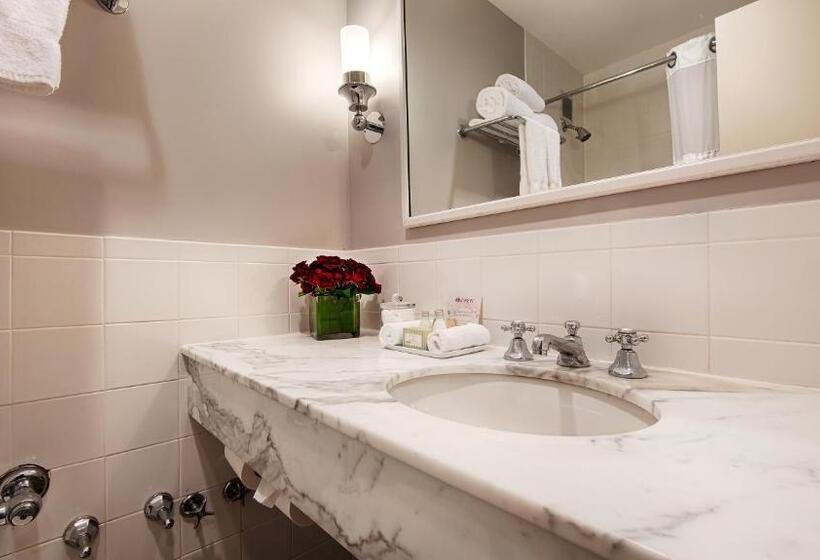 适合残疾人使用的标准间, The Andrew