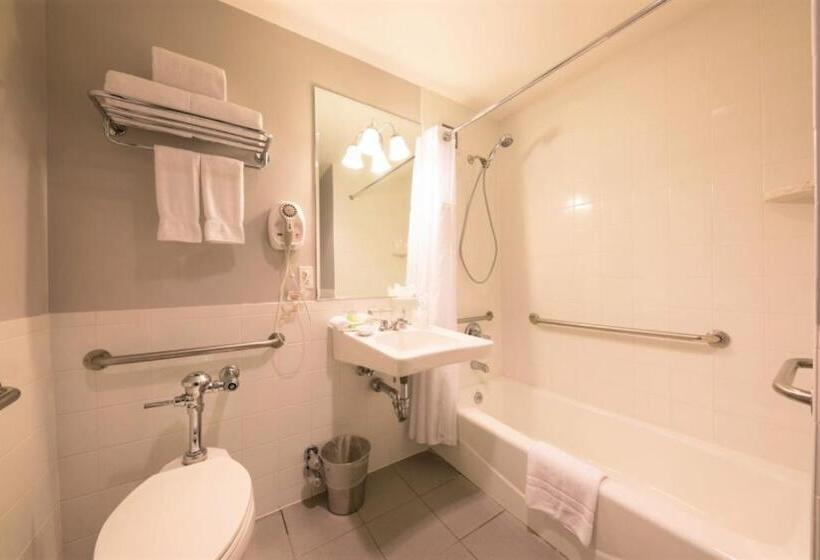 适合残疾人使用的标准间, The Andrew