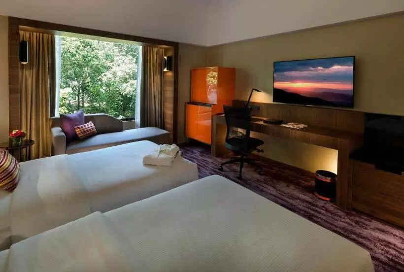キングサイズベッドのデラックスルーム, The Saujana Hotel Kuala Lumpur