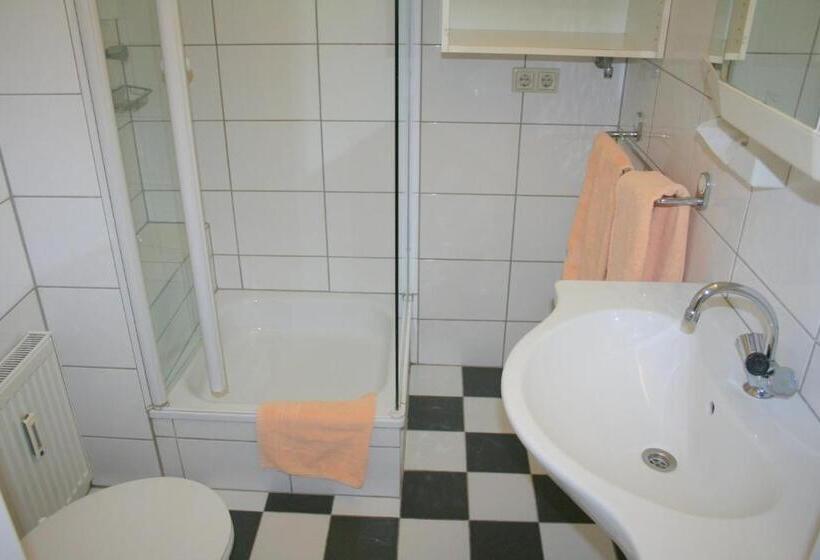 Номер Стандарт Трехместный, Akzent Hotel Oberhausen
