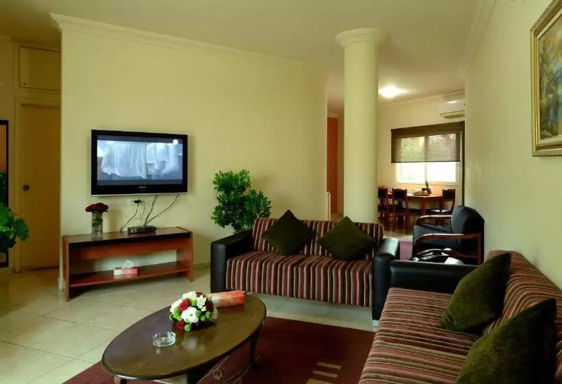 سوییت اجرایی, Byblos Comfort Hotel