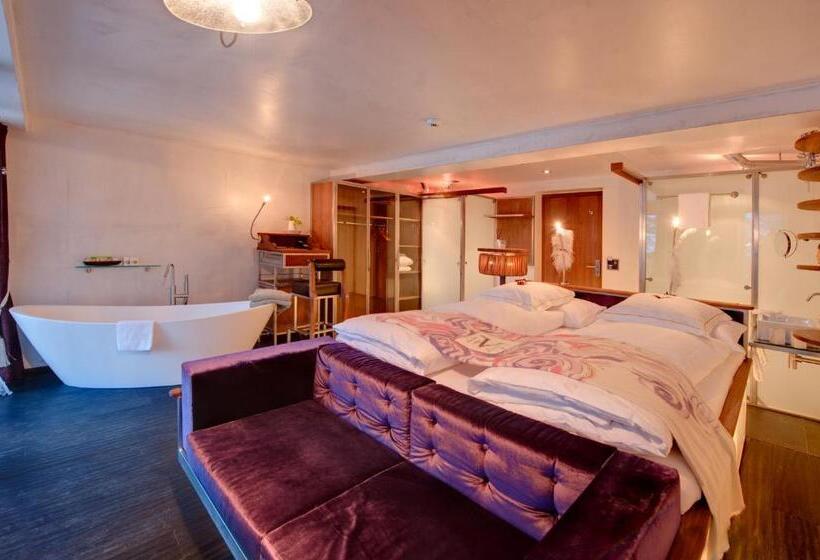 اتاق لوکس, Backstage Boutique Spa