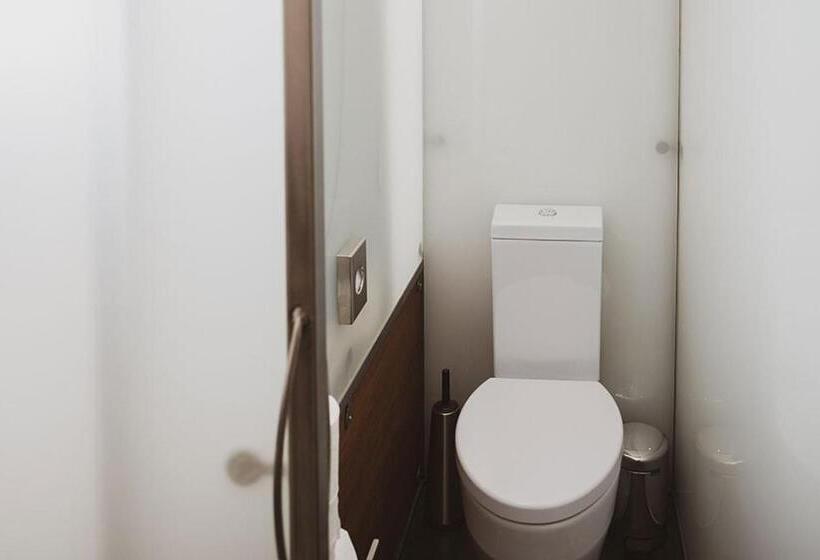 اتاق استاندارد, Backstage Boutique Spa