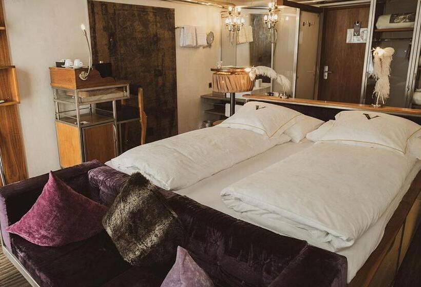 اتاق استاندارد, Backstage Boutique Spa