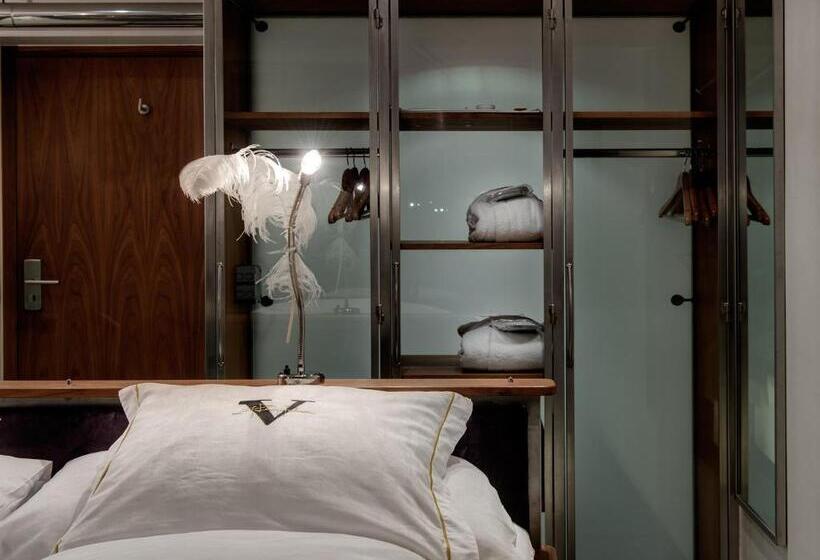 اتاق استاندارد یک نفره, Backstage Boutique Spa