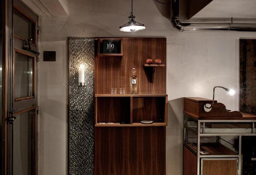 اتاق لوکس با چشم‌انداز, Backstage Boutique Spa