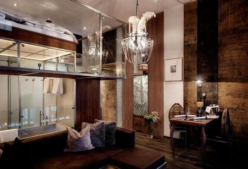 سوییت خانوادگی, Backstage Boutique Spa