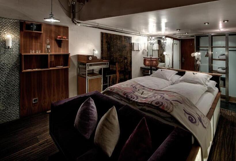 اتاق استاندارد یک نفره, Backstage Boutique Spa