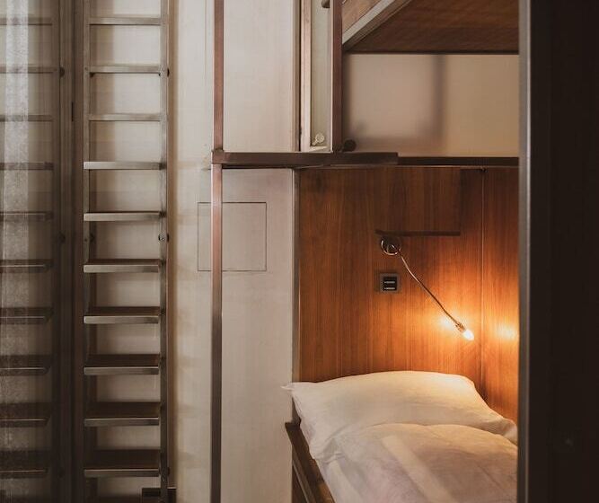 سوییت خانوادگی, Backstage Boutique Spa