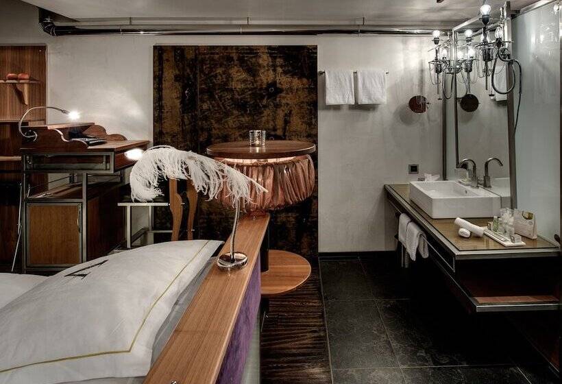 اتاق استاندارد, Backstage Boutique Spa