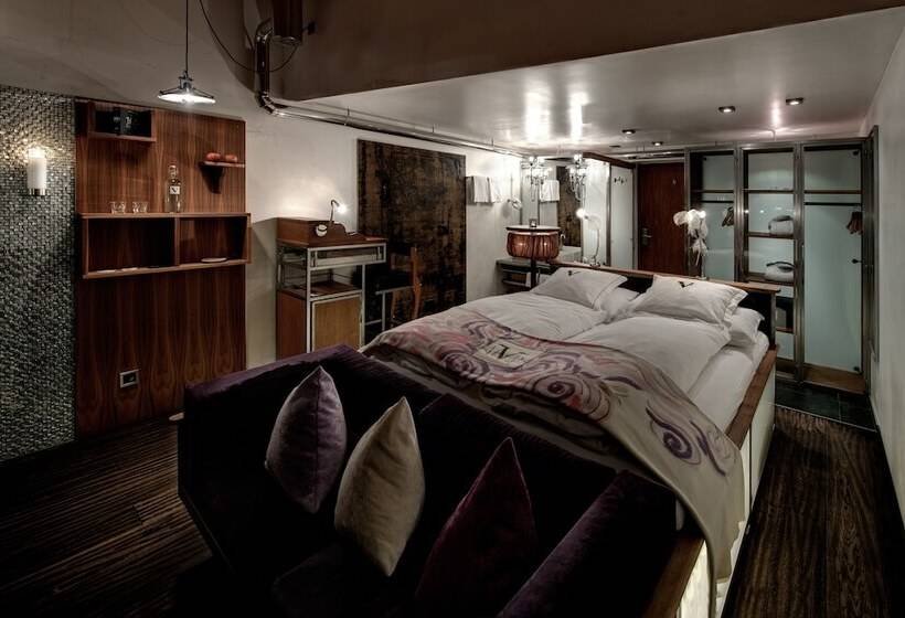 اتاق استاندارد, Backstage Boutique Spa