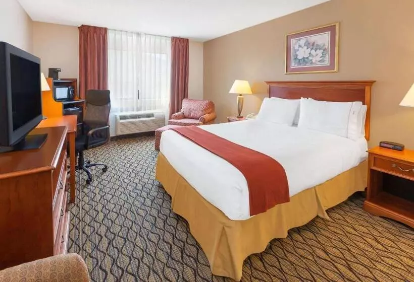 Standard Room Adapted for people with reduced mobility, Baymont By Wyndham Chelsea
