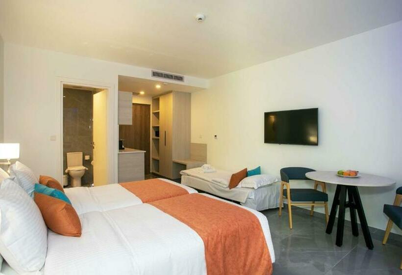 스위트, Best Western Plus Larco