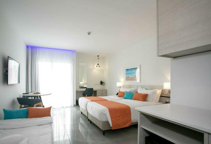 스위트, Best Western Plus Larco