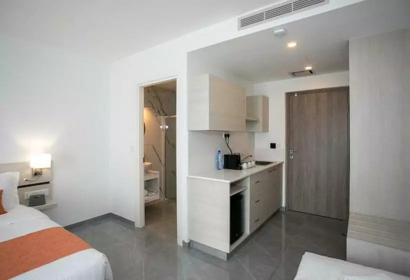 سوییت, Best Western Plus Larco