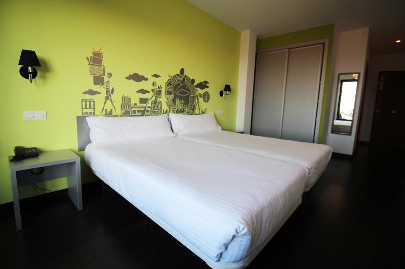 Номер Стандарт, Calas De Liencres