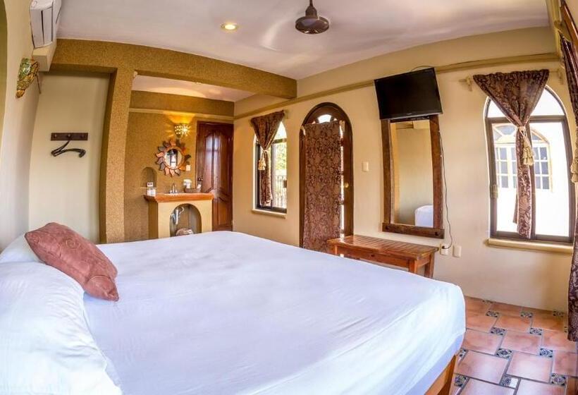 キングサイズベッドのスタンダードルーム, Cielo