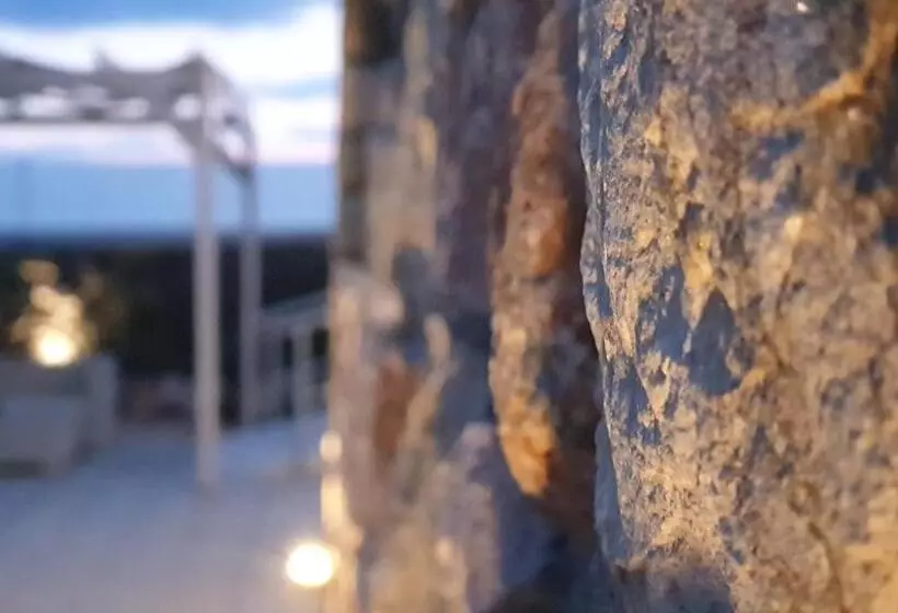 プールの見えるデラックスルーム, Iliada Odysseas Resort