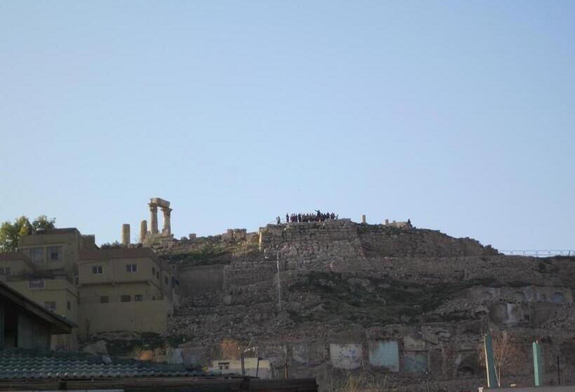 اتاق استاندارد چهار تخته, Jordan Tower