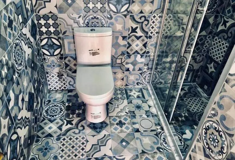 اتاق استاندارد چهار تخته, Jordan Tower
